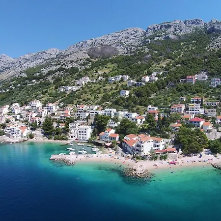 With A Parking Space Pisak, Omis - 2827 Mimice