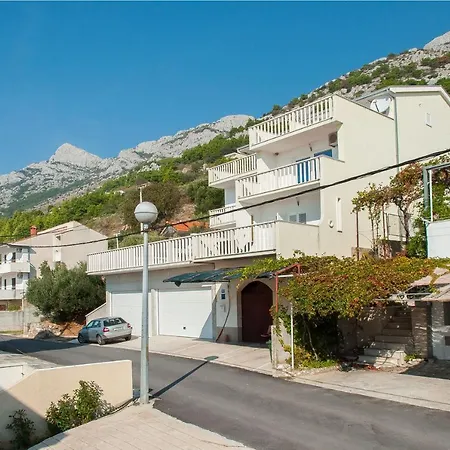 With A Parking Space Pisak, Omis - 2827 Mimice