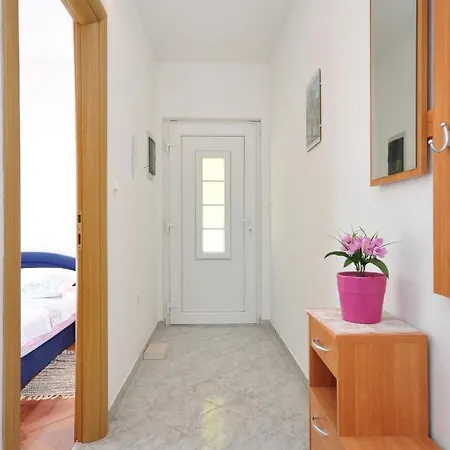 With Parking Space Pisak, Omis - 2827 Apartman *