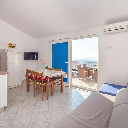 With Parking Space Pisak, Omis - 2827 Apartman