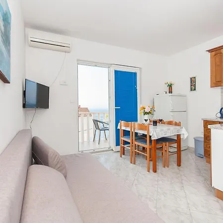 With Parking Space Pisak, Omis - 2827 Mimice