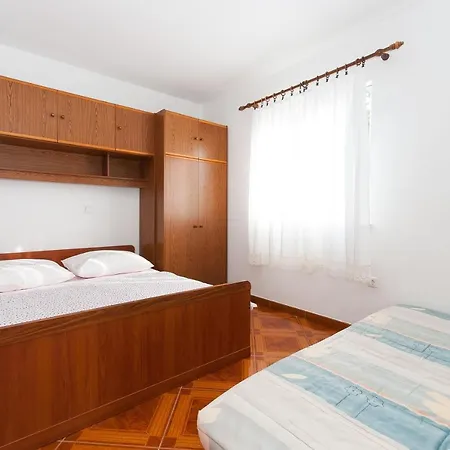 With Parking Space Pisak, Omis - 2827 Apartman Mimice