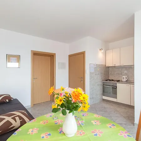 With Parking Space Pisak, Omis - 2827 Apartman Mimice